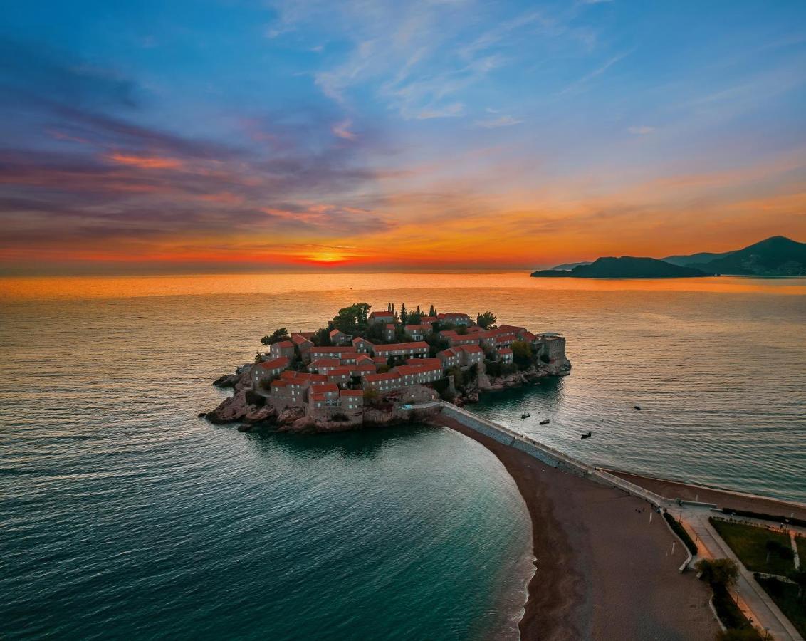 Villa Geba Boutique Hotel Свети-Стефан Экстерьер фото